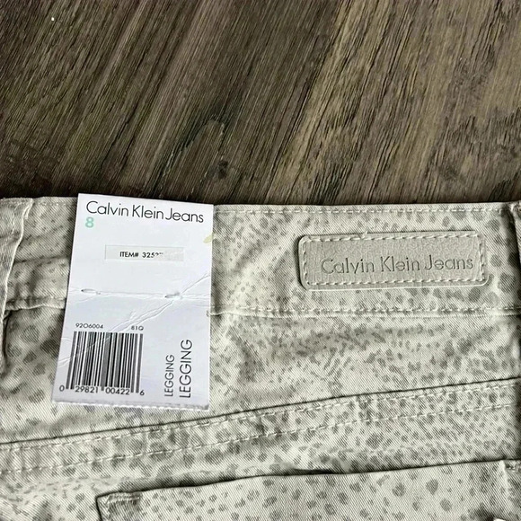 ✨🆕CALVIN Klein🆕✨ | Light snake print jean legging - Picture 9 of 9